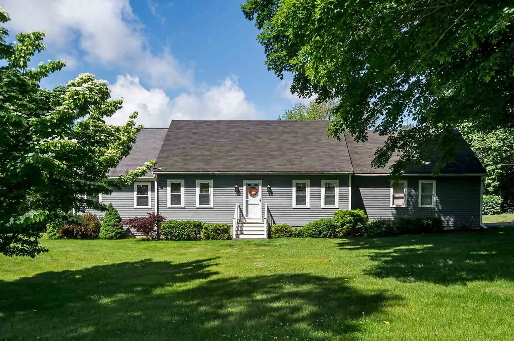 2 Sanborn Road Hampton Falls NH 03844