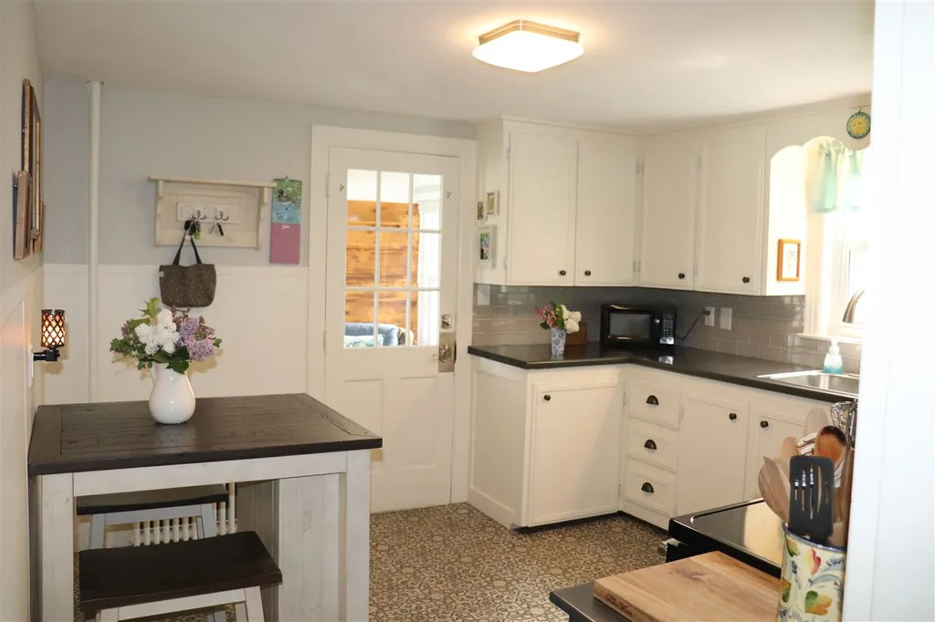 2 Hale Street Rochester NH 03867