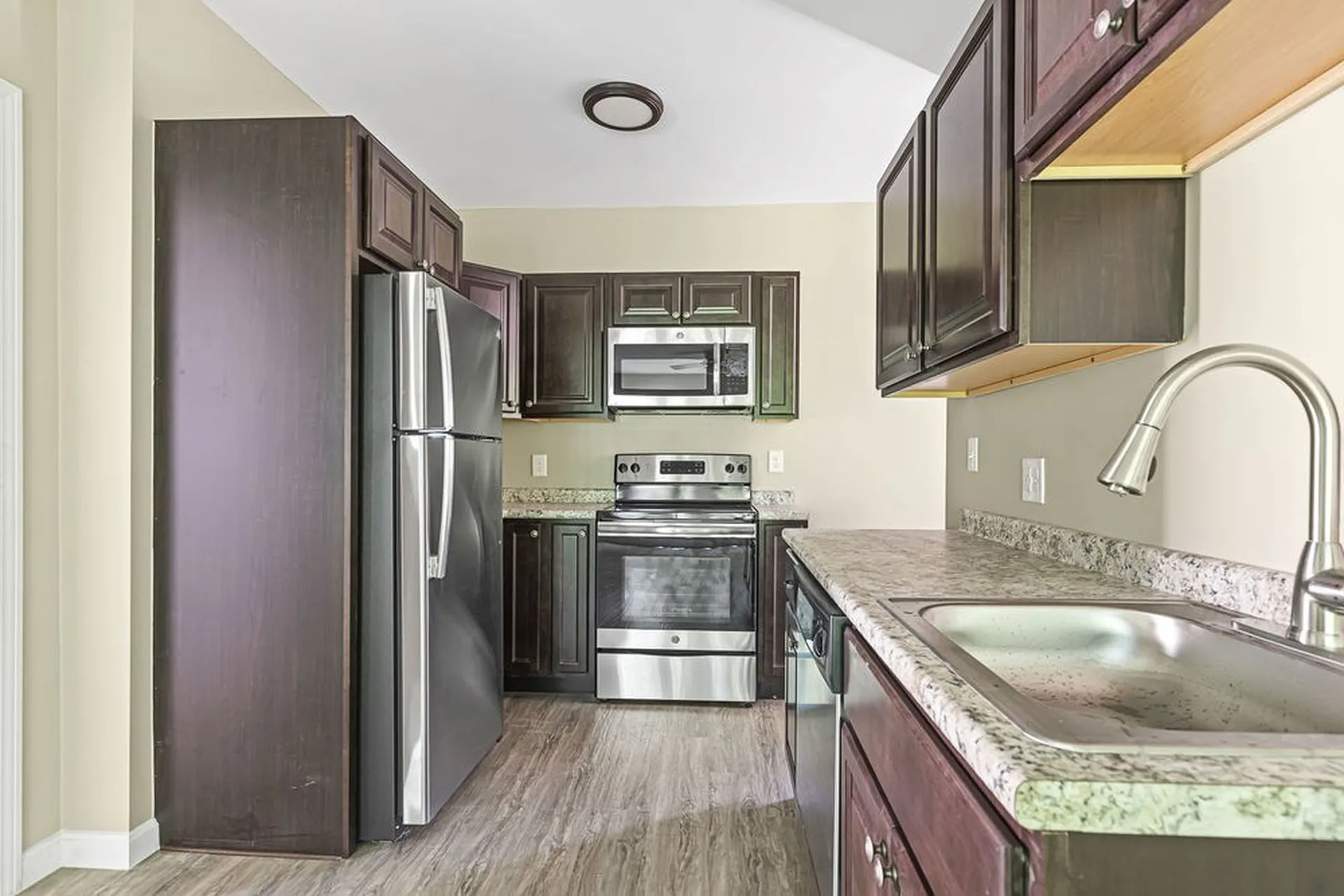 9 Ela Court Rochester NH 03867