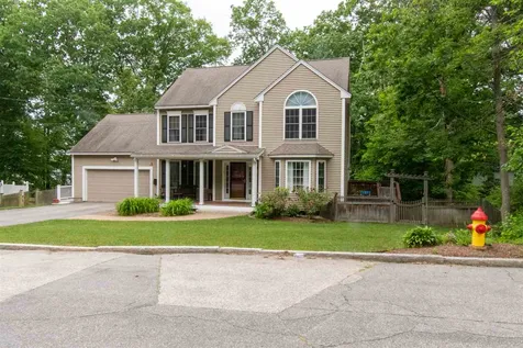 40 Bruce Road Manchester NH 03104