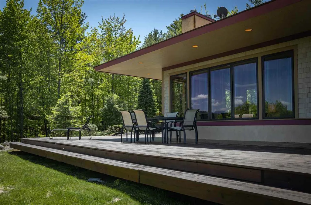 284 Dynamite Hill Road Hinesburg VT 05461