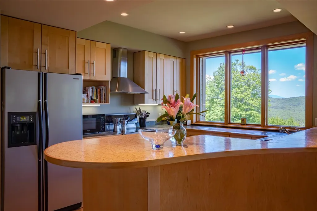 284 Dynamite Hill Road Hinesburg VT 05461