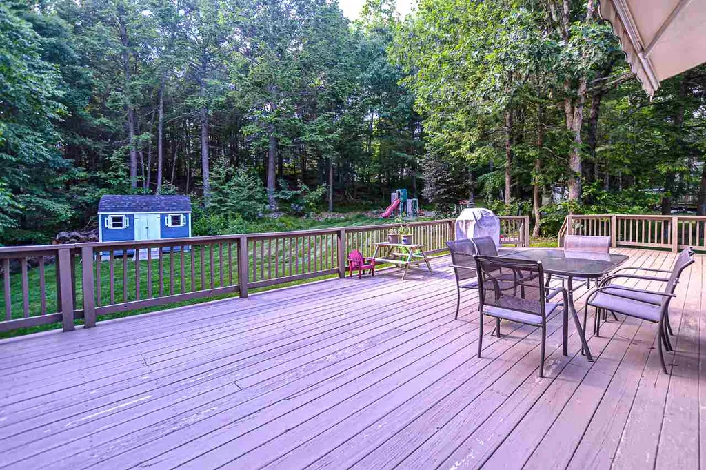 16 Ladyslipper Drive Newmarket NH 03857