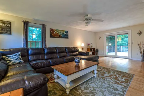 16 Ladyslipper Drive Newmarket NH 03857