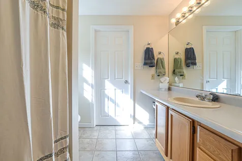 16 Ladyslipper Drive Newmarket NH 03857