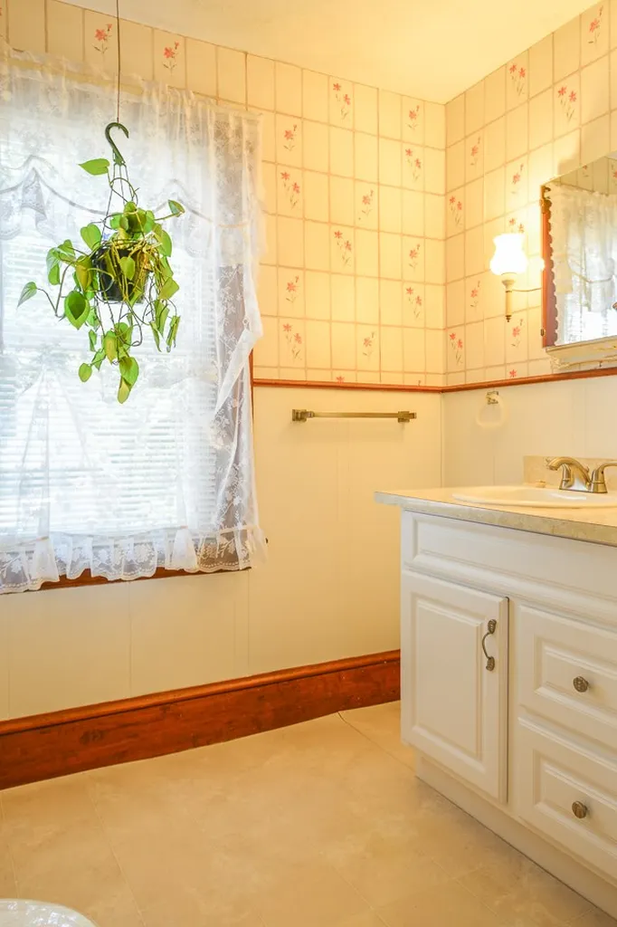 63 Central Avenue Dover NH 03820