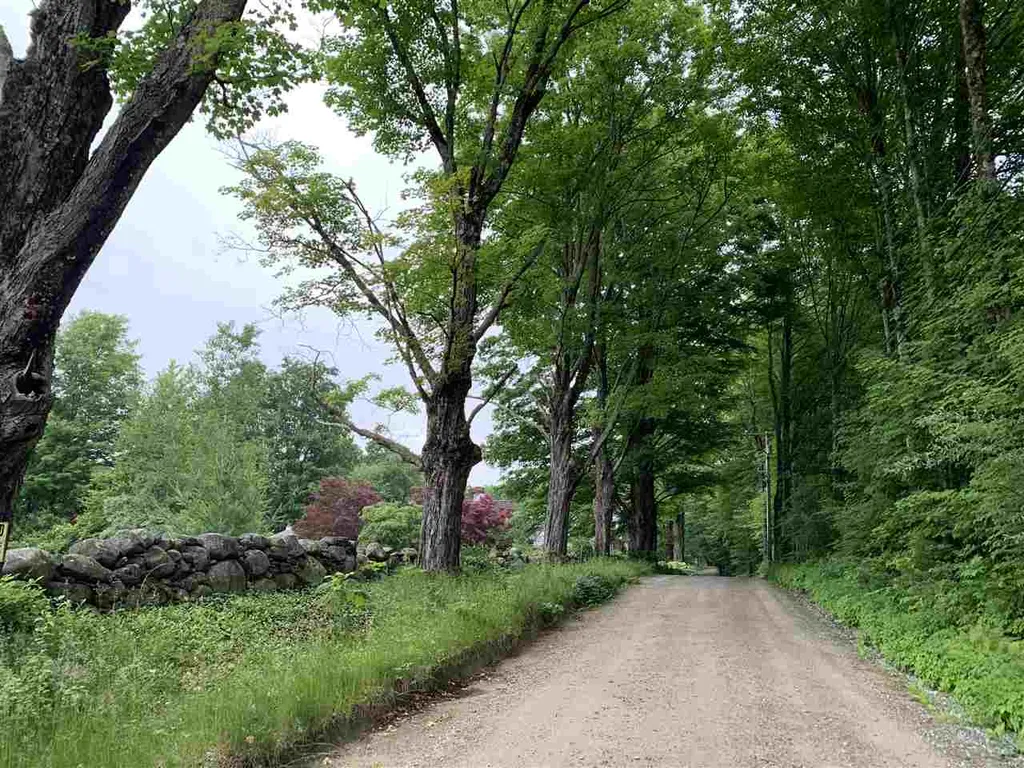 19 Flagg Road Hollis NH 03049