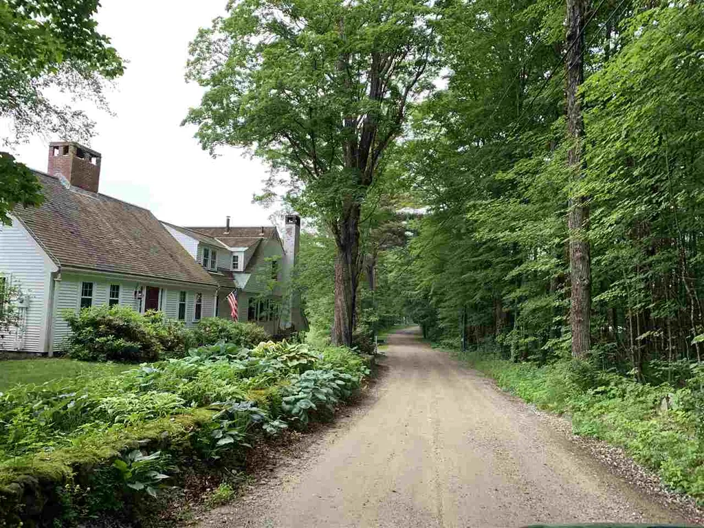 19 Flagg Road Hollis NH 03049