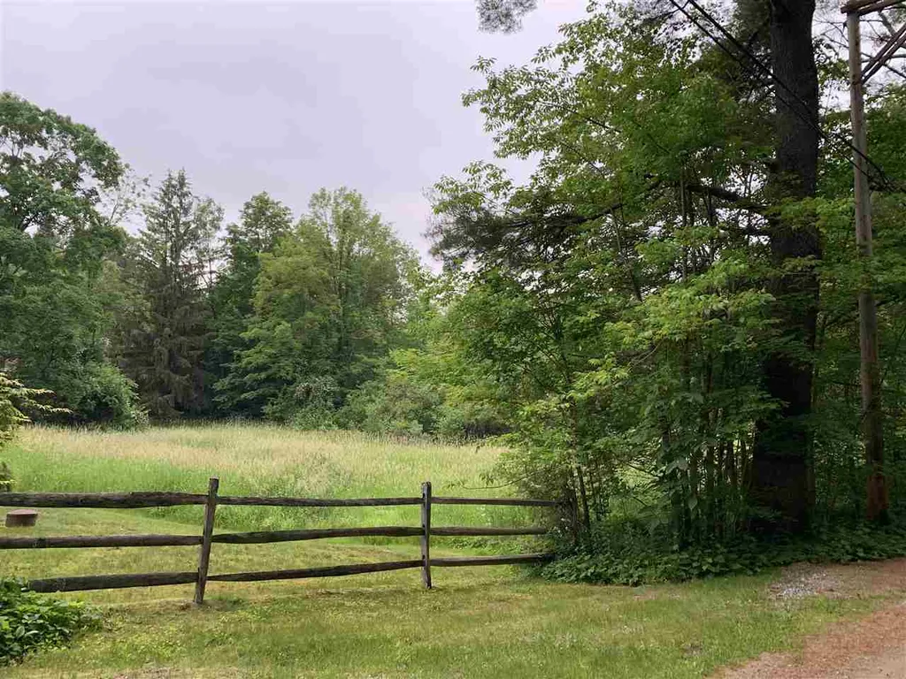 19 Flagg Road Hollis NH 03049