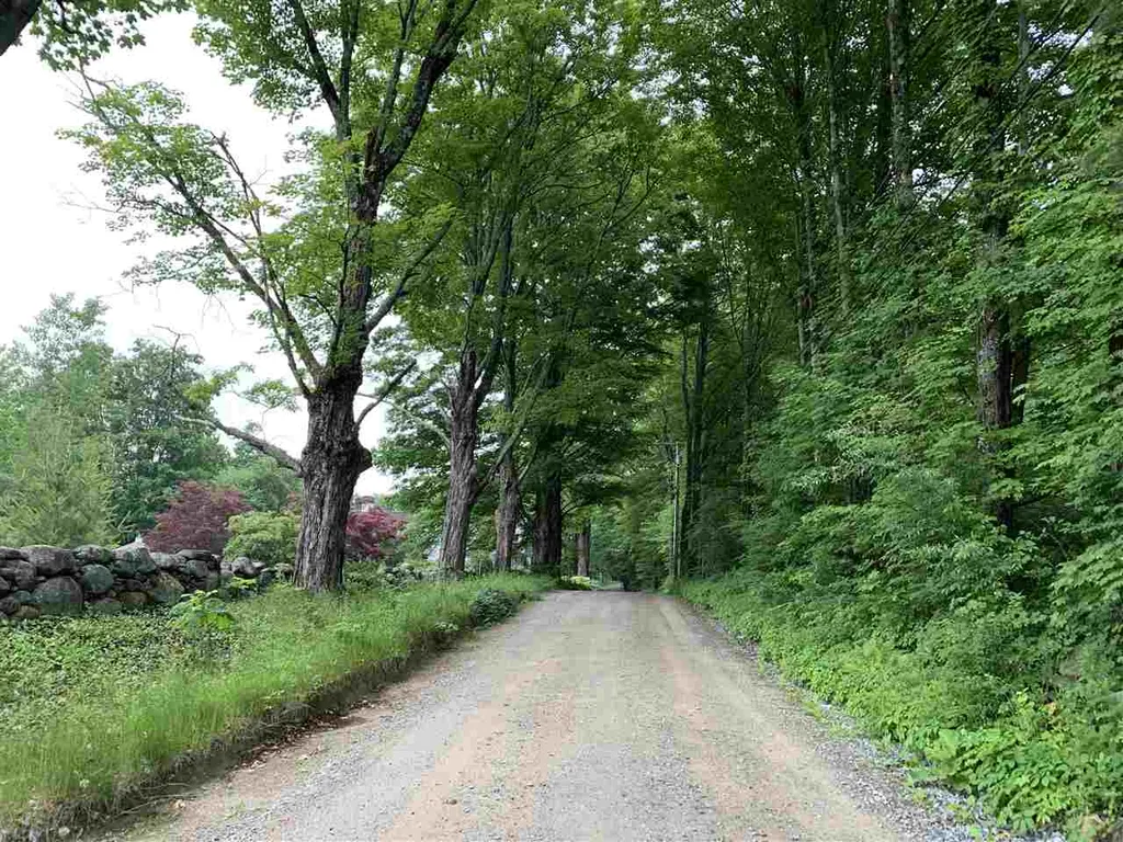 19 Flagg Road Hollis NH 03049