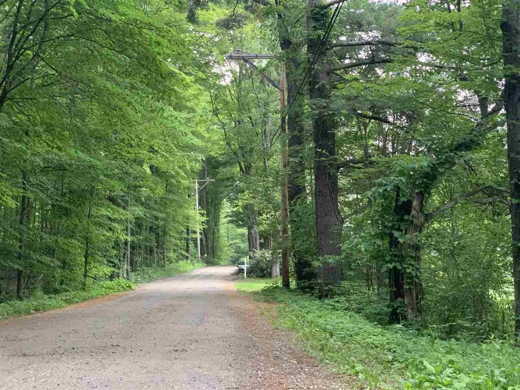 19 Flagg Road Hollis NH 03049