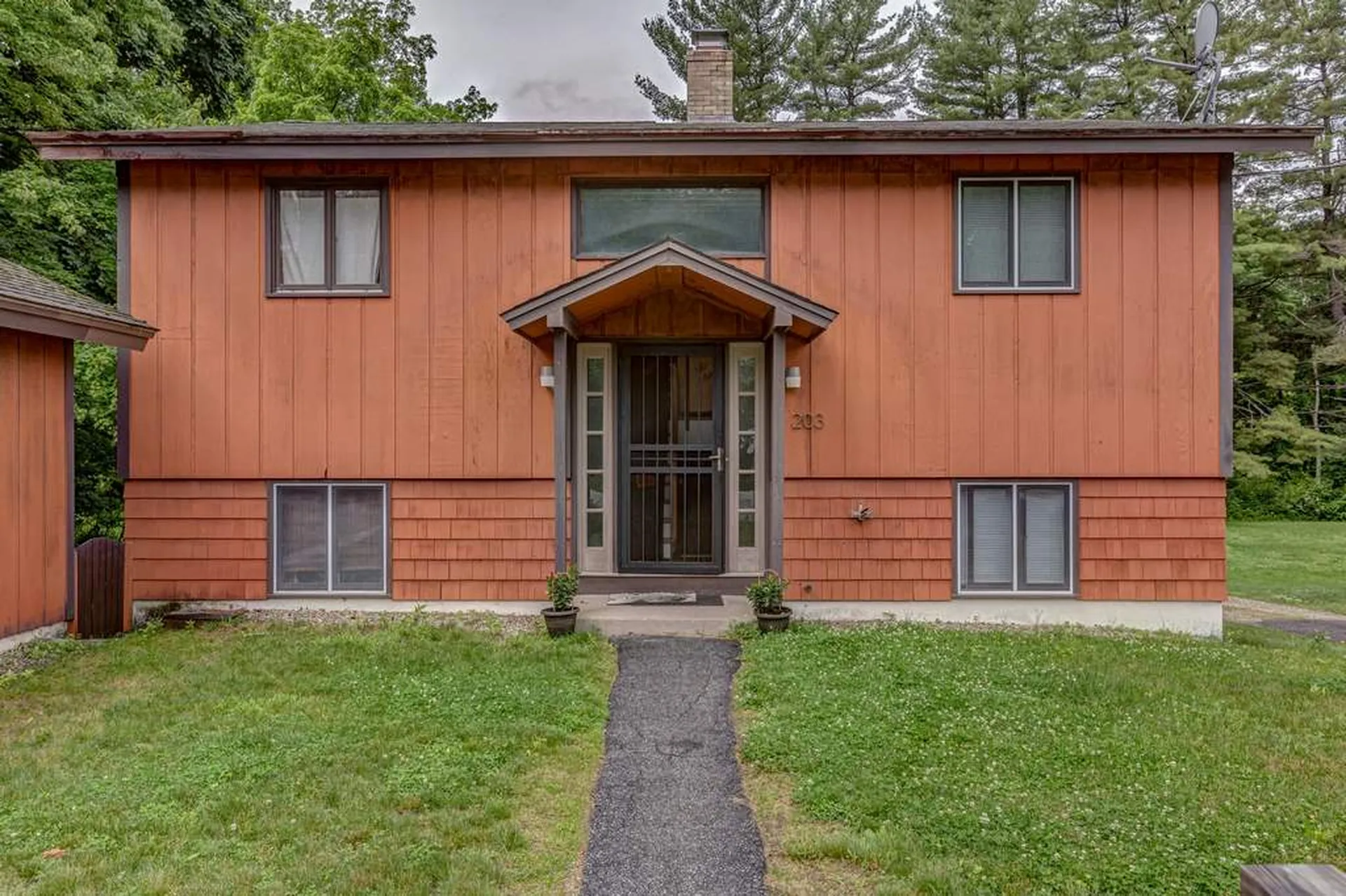 203 South Street Milford NH 03055