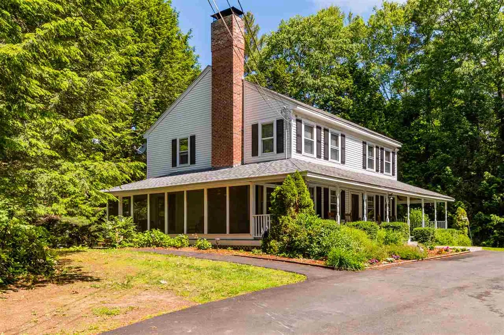 17 Quinlan Farm Road Raymond NH 03077