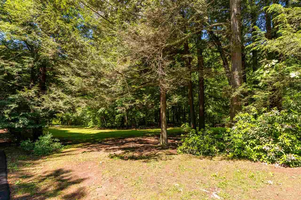 17 Quinlan Farm Road Raymond NH 03077
