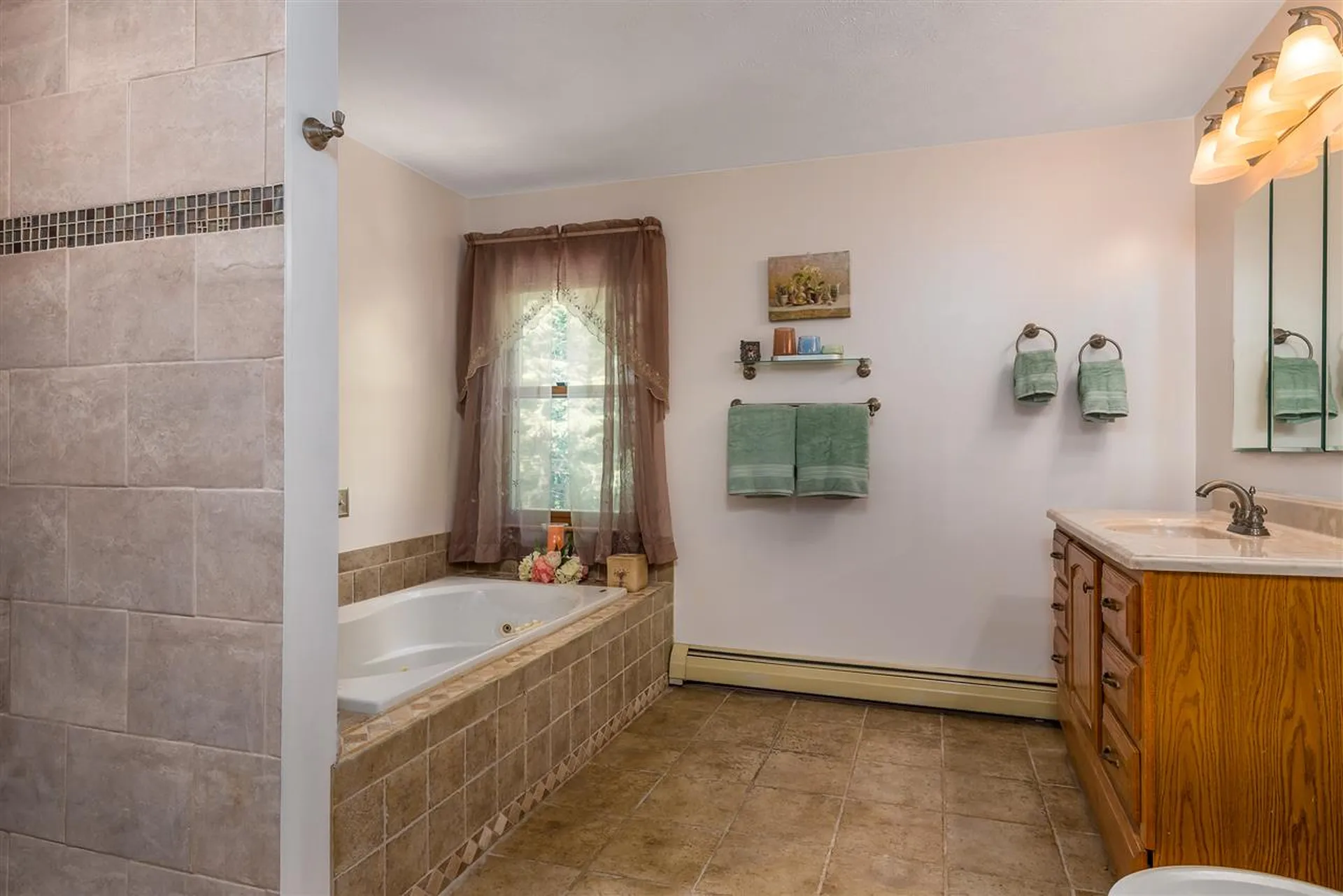 17 Quinlan Farm Road Raymond NH 03077