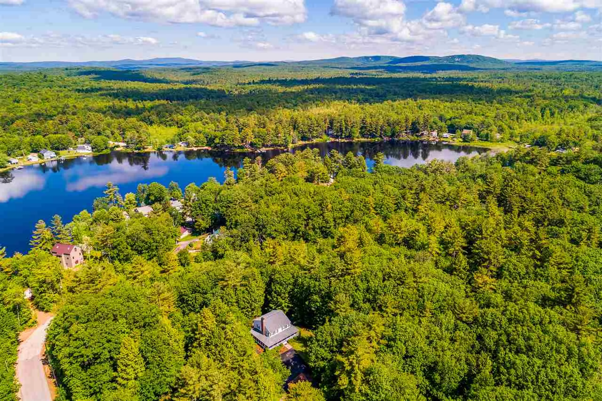 17 Quinlan Farm Road Raymond NH 03077