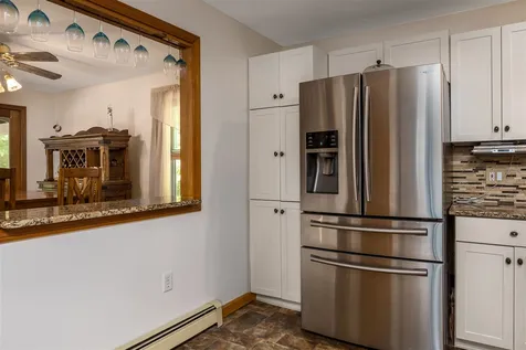17 Quinlan Farm Road Raymond NH 03077