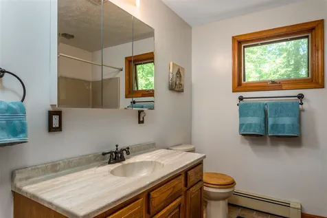 17 Quinlan Farm Road Raymond NH 03077