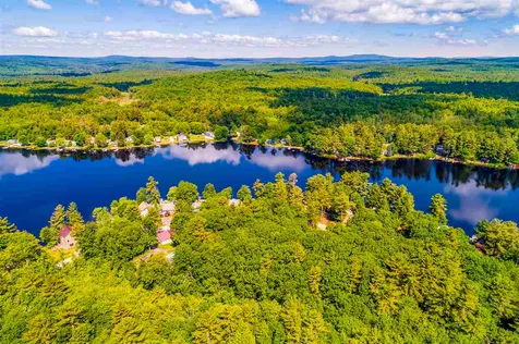 17 Quinlan Farm Road Raymond NH 03077