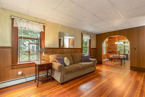 9 Manor Road Concord NH 03303