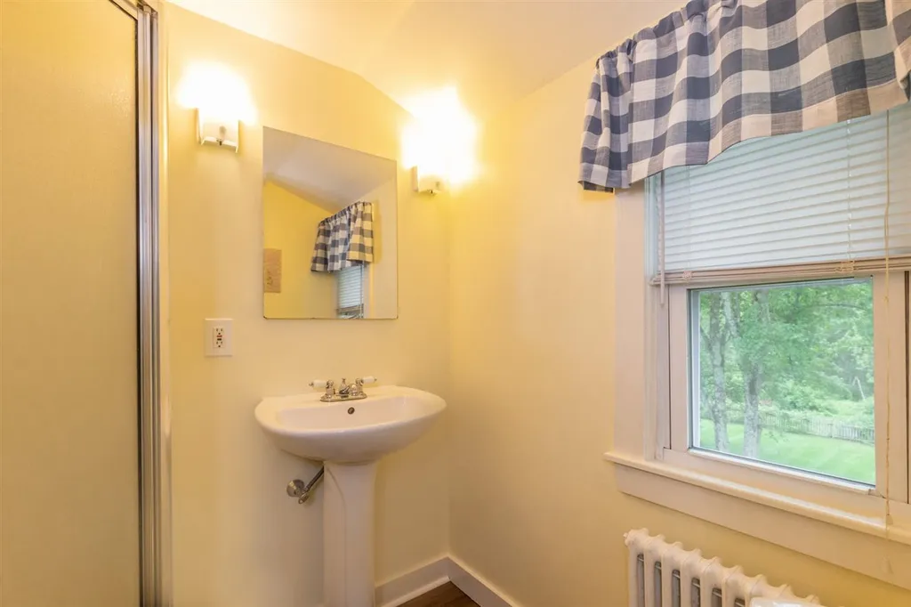 76 Littleworth Road Dover NH 03820
