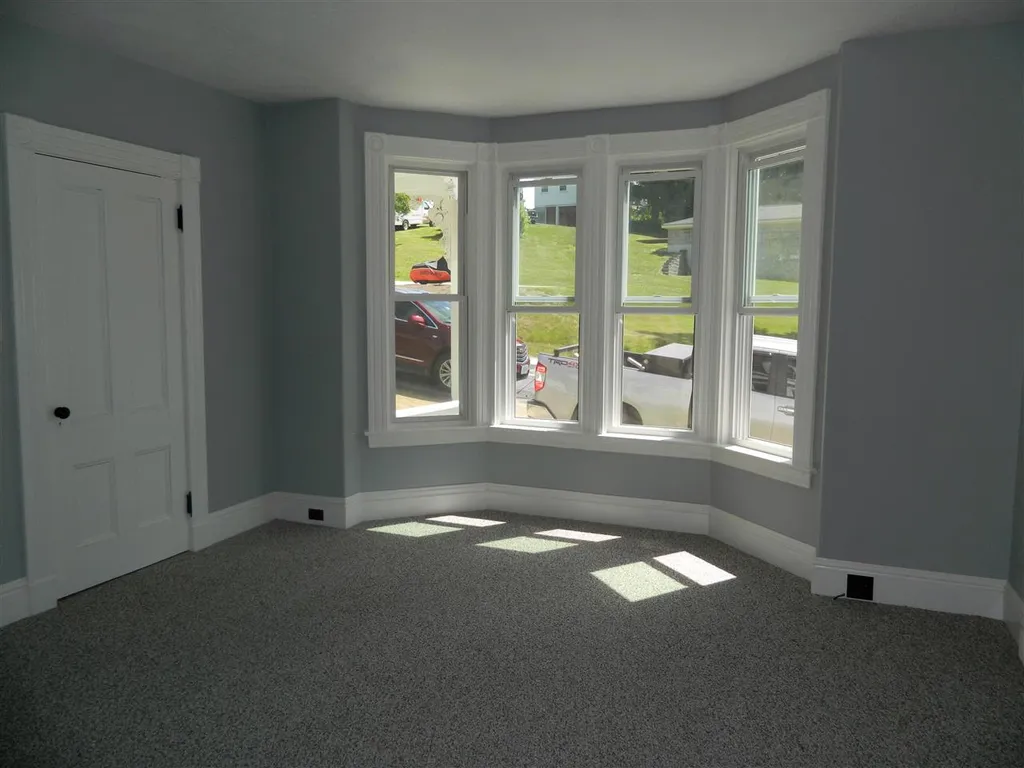 28 Prospect Street Tilton NH 03276