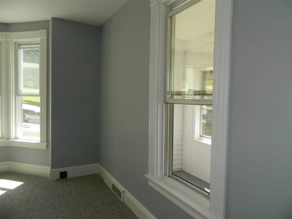 28 Prospect Street Tilton NH 03276