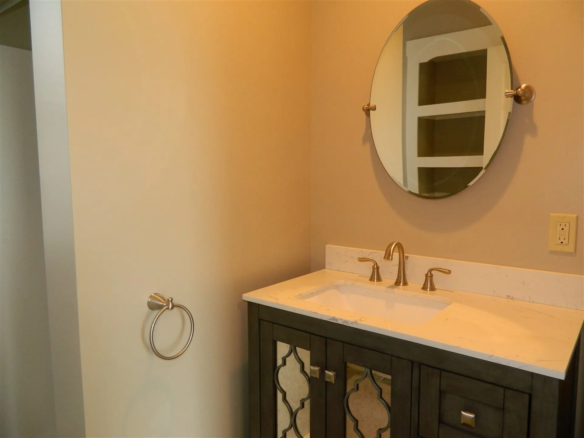 28 Prospect Street Tilton NH 03276