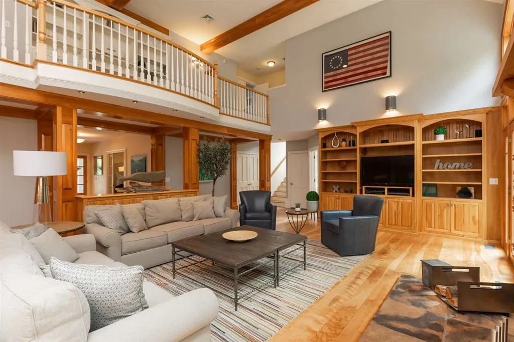 8 Conner Lane Newfields NH 03856