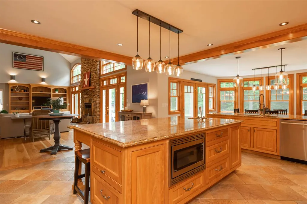 8 Conner Lane Newfields NH 03856