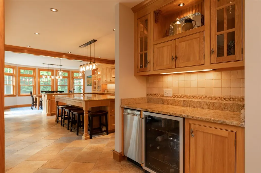 8 Conner Lane Newfields NH 03856