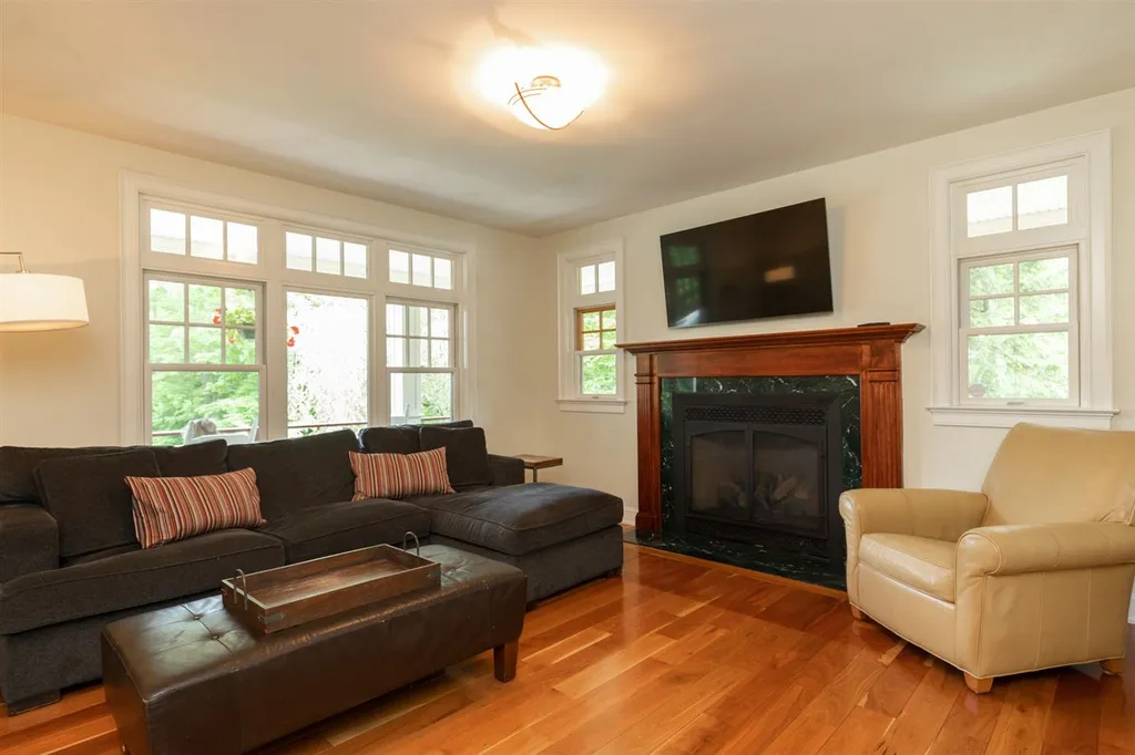 8 Conner Lane Newfields NH 03856