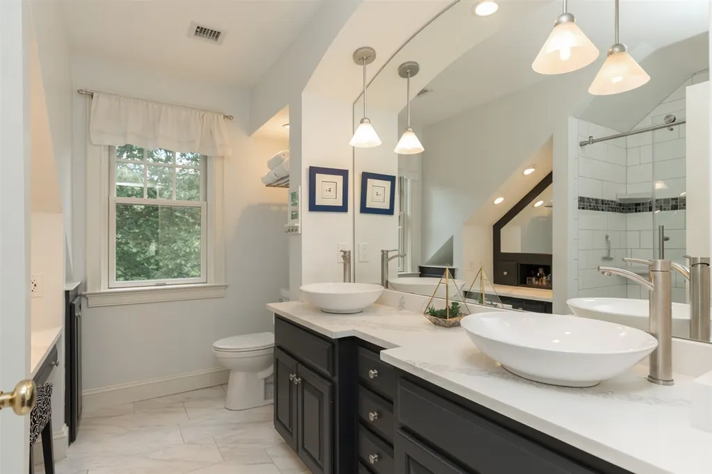 8 Conner Lane Newfields NH 03856