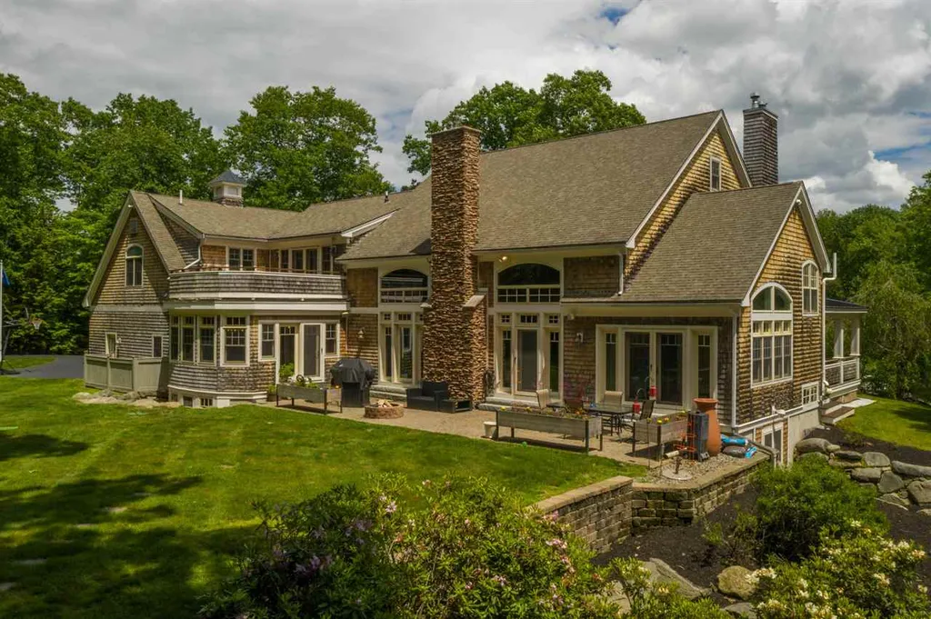 8 Conner Lane Newfields NH 03856