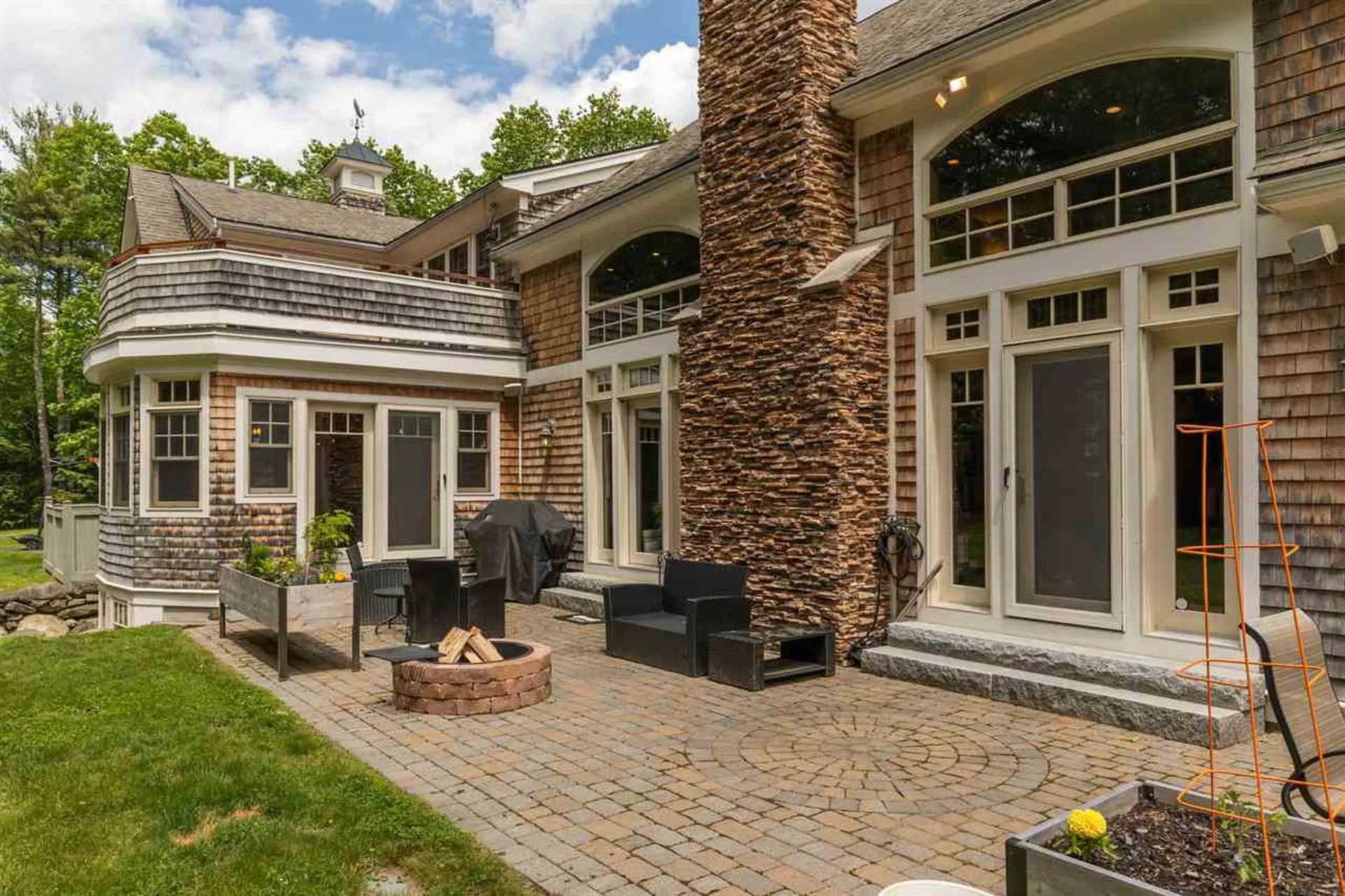 8 Conner Lane Newfields NH 03856