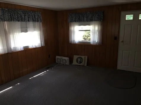 8 Village Drive Raymond NH 03077
