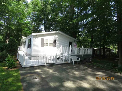 2 Nixon Street Epsom NH 03234