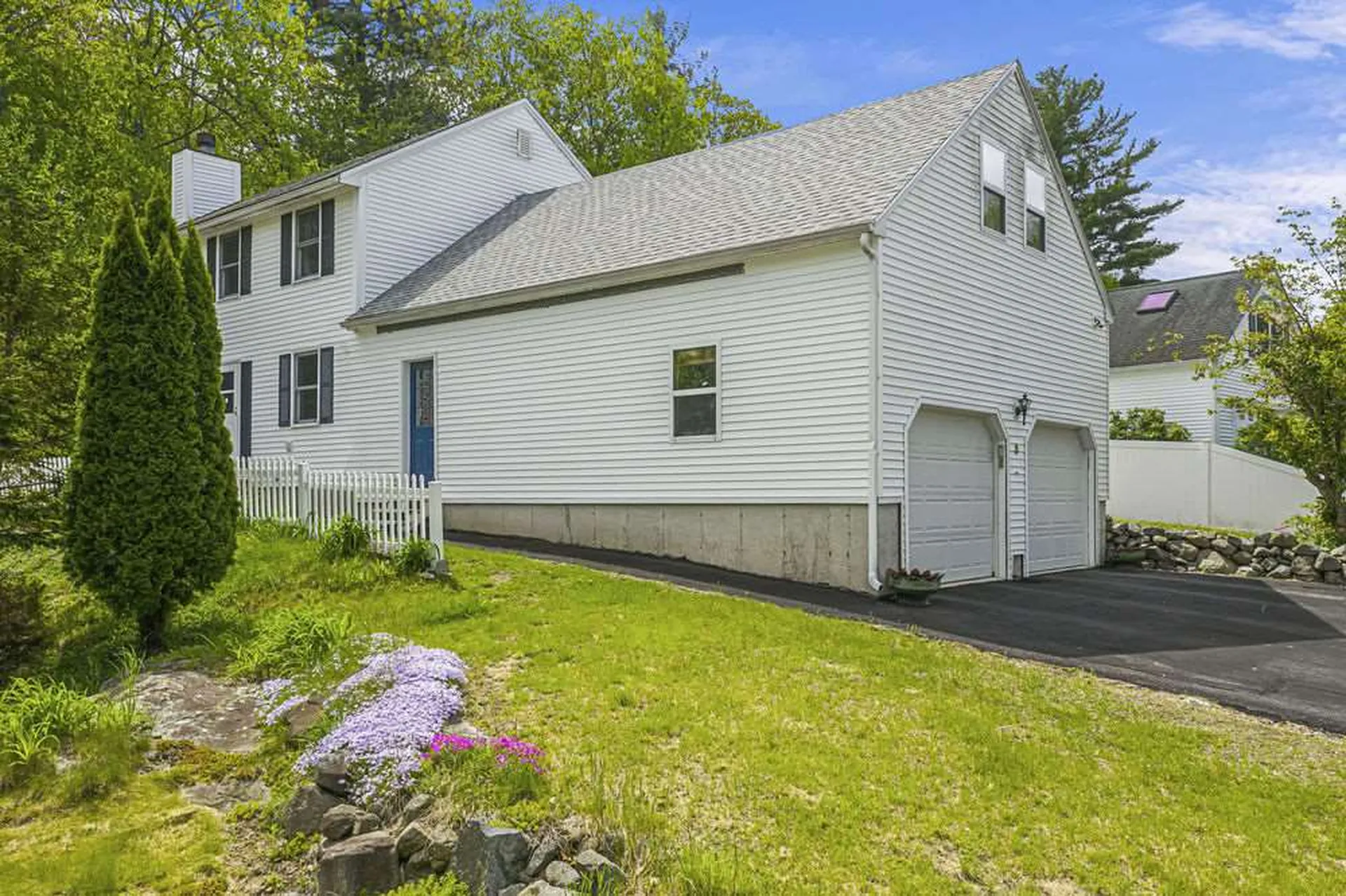 8 Oak Hill Lane Exeter NH 03833