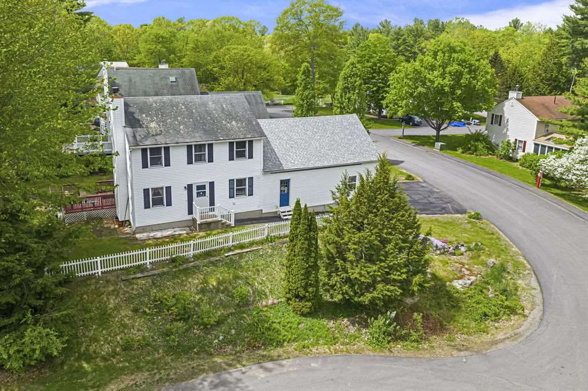 8 Oak Hill Lane Exeter NH 03833