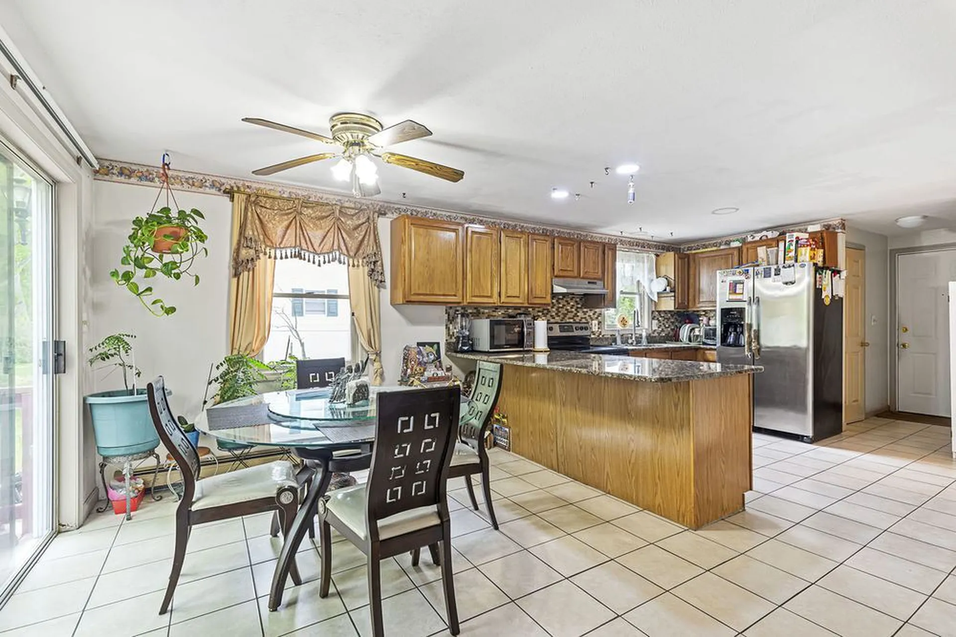 8 Oak Hill Lane Exeter NH 03833