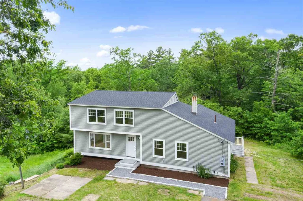 156 Hillcrest Road Litchfield NH 03052