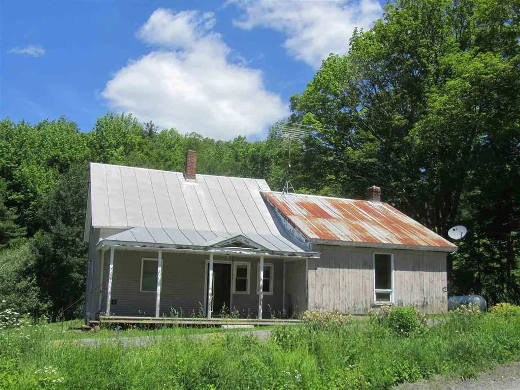 13 Stone Road Chelsea VT 05038