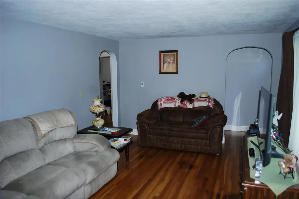 3 Hale Street Rochester NH 03867