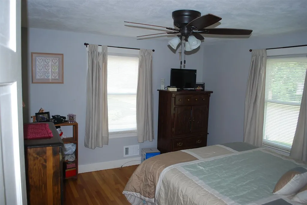 3 Hale Street Rochester NH 03867
