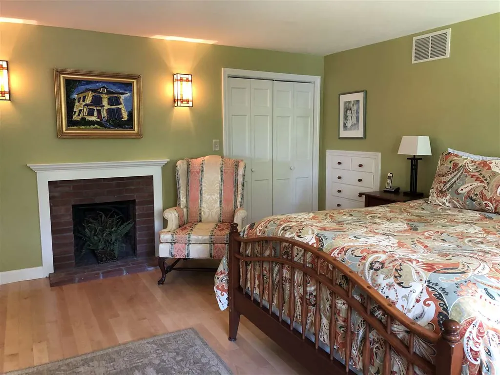 11 Benton Road Keene NH 03431