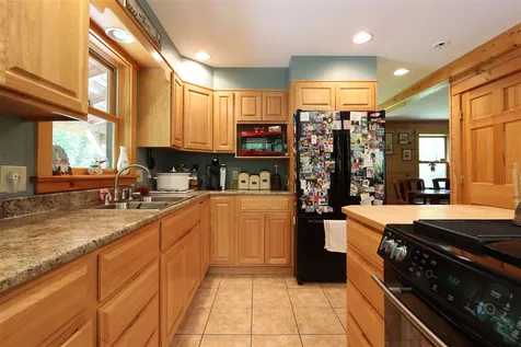 216 Martin's Pond Lane Peacham VT 05862
