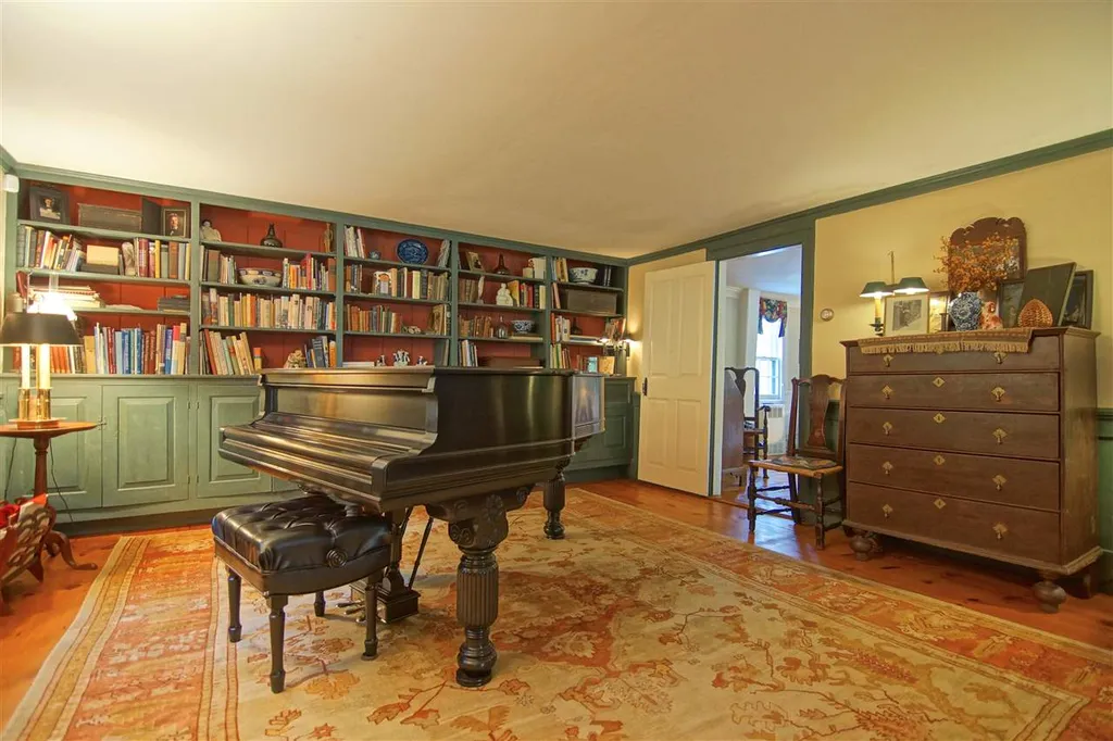 171 Pickpocket Road Brentwood NH 03833