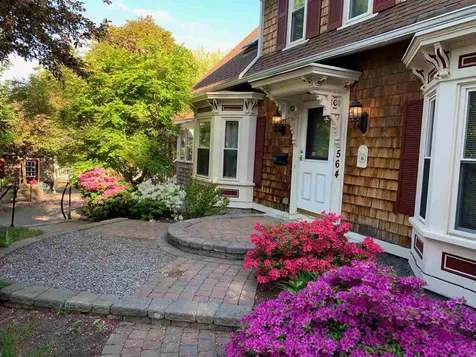 564 River Road Manchester NH 03104