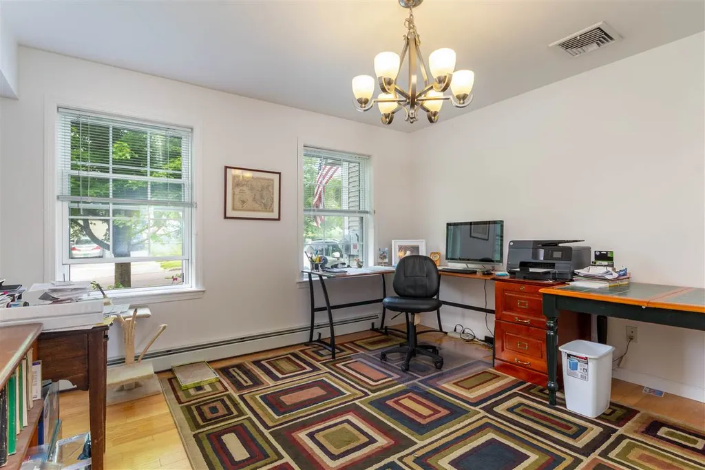 19 Rockland Street Burlington VT 05408