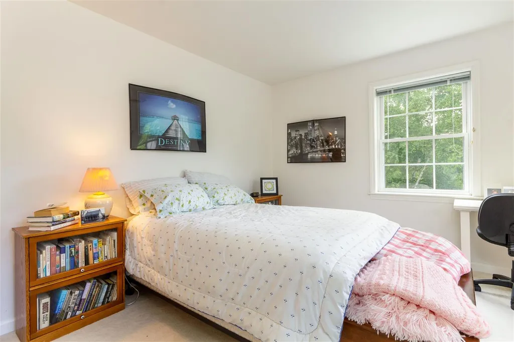 19 Rockland Street Burlington VT 05408
